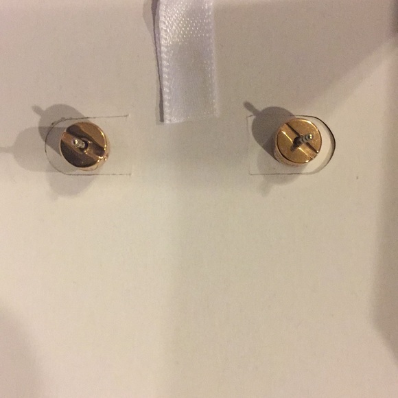 MICHAEL KORS LOVE LOGO HEART STUD EARRINGS (NEW) - Picture 5 of 8